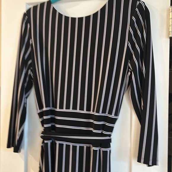 absolutely Beautiful Ralph lauren Midi Dress Black and creamy color - Picture 3 of 5